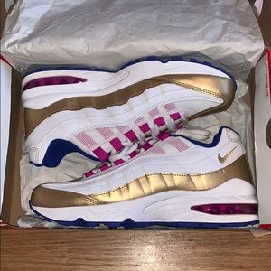 NIKE AIR MAX ‘95 SIZE 7Y/8.5W